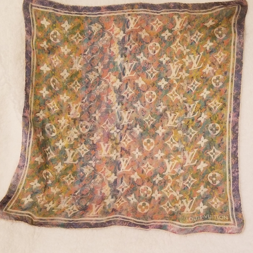 Louis Vuitton 100% Silk scarf